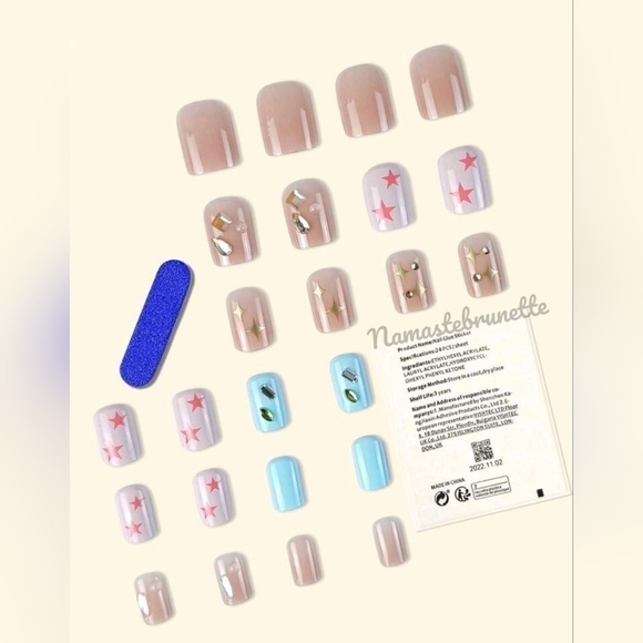 2/$16 3D Rhinestone & Stars Press on Nails - Picture 3 of 5